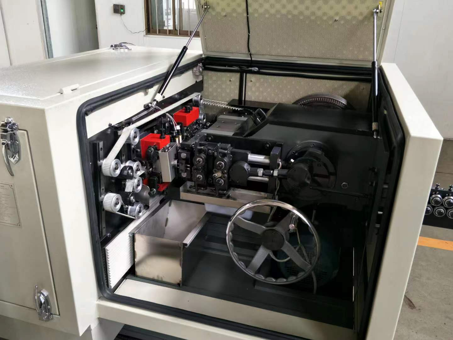High-speed Nail Making Machine